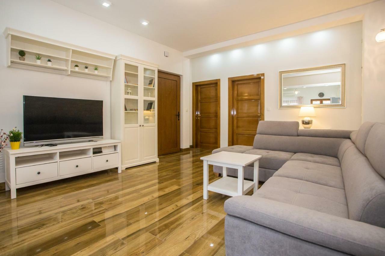 Exclusive Apartment Magnolia Porec Bagian luar foto